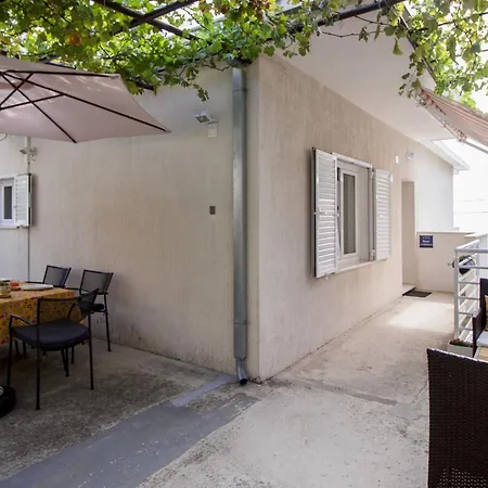 Apartment Mirela Mimice