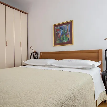 Apartamento Mirela *
